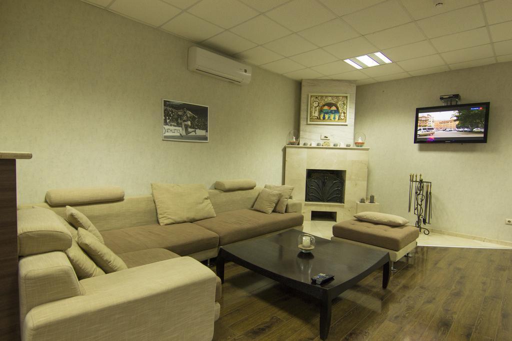 Athletics Hotel Τυφλίδα Εξωτερικό φωτογραφία